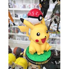 Фигурка Pokemon - Пикачу с покеболом на голове (14 см), фото 
